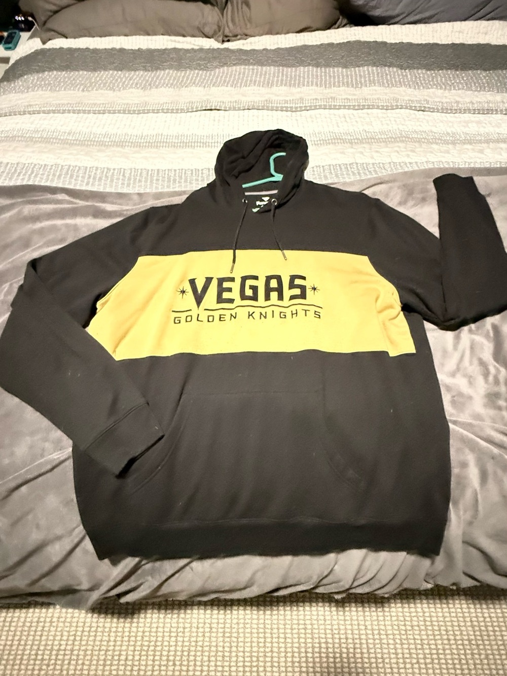 Fanatics Vegas Golden Knights Black and Gold Pullover Hoodie
